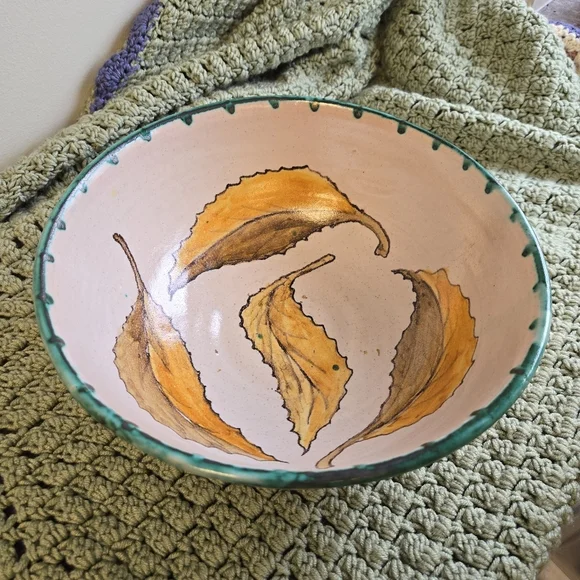 Handmade Pottery Leaves Large Bowl - Heavy - Picture 3 of 5